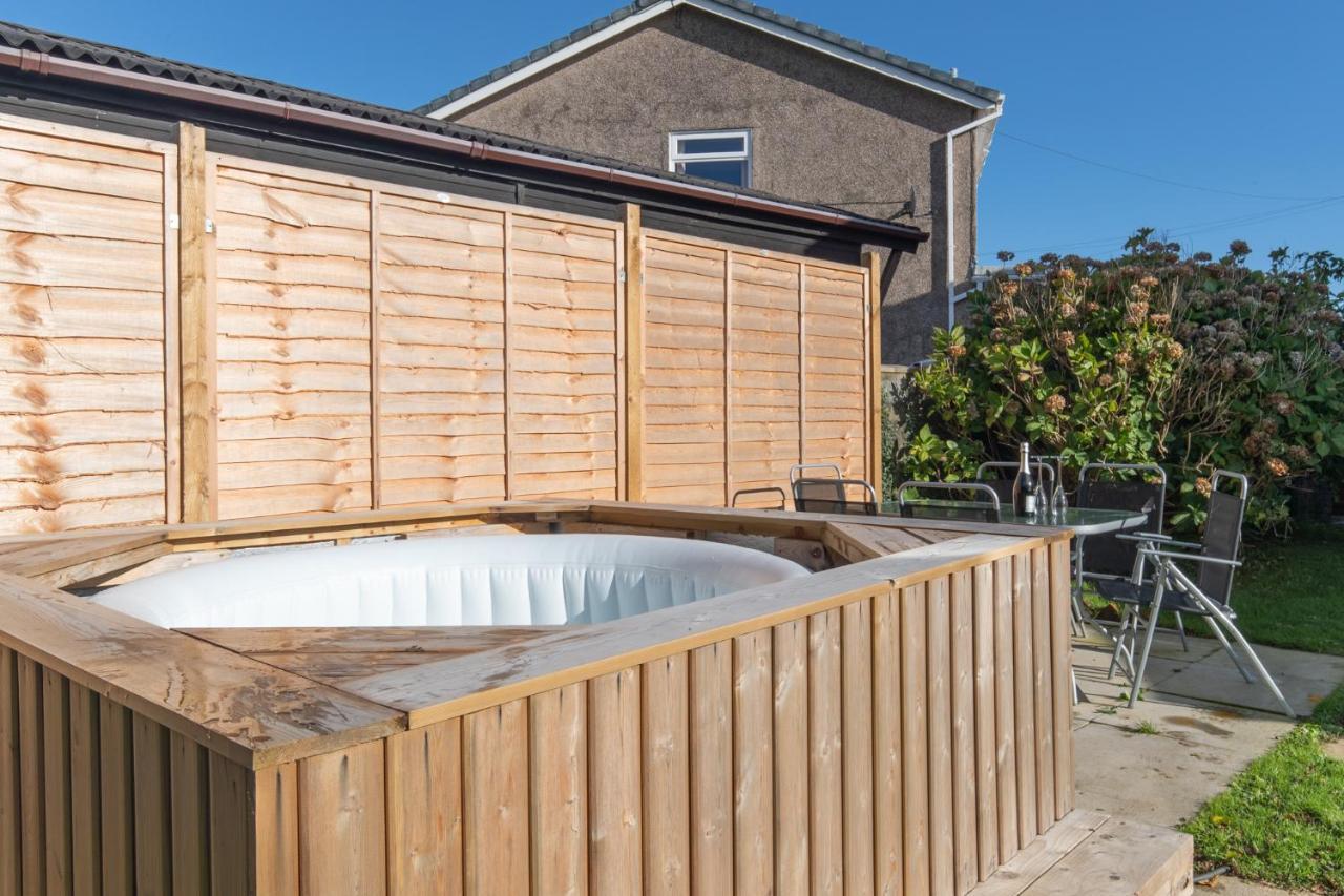 Ty Gwyn - Hot Tub, Parking, Dog Friendly Villa Saundersfoot Buitenkant foto